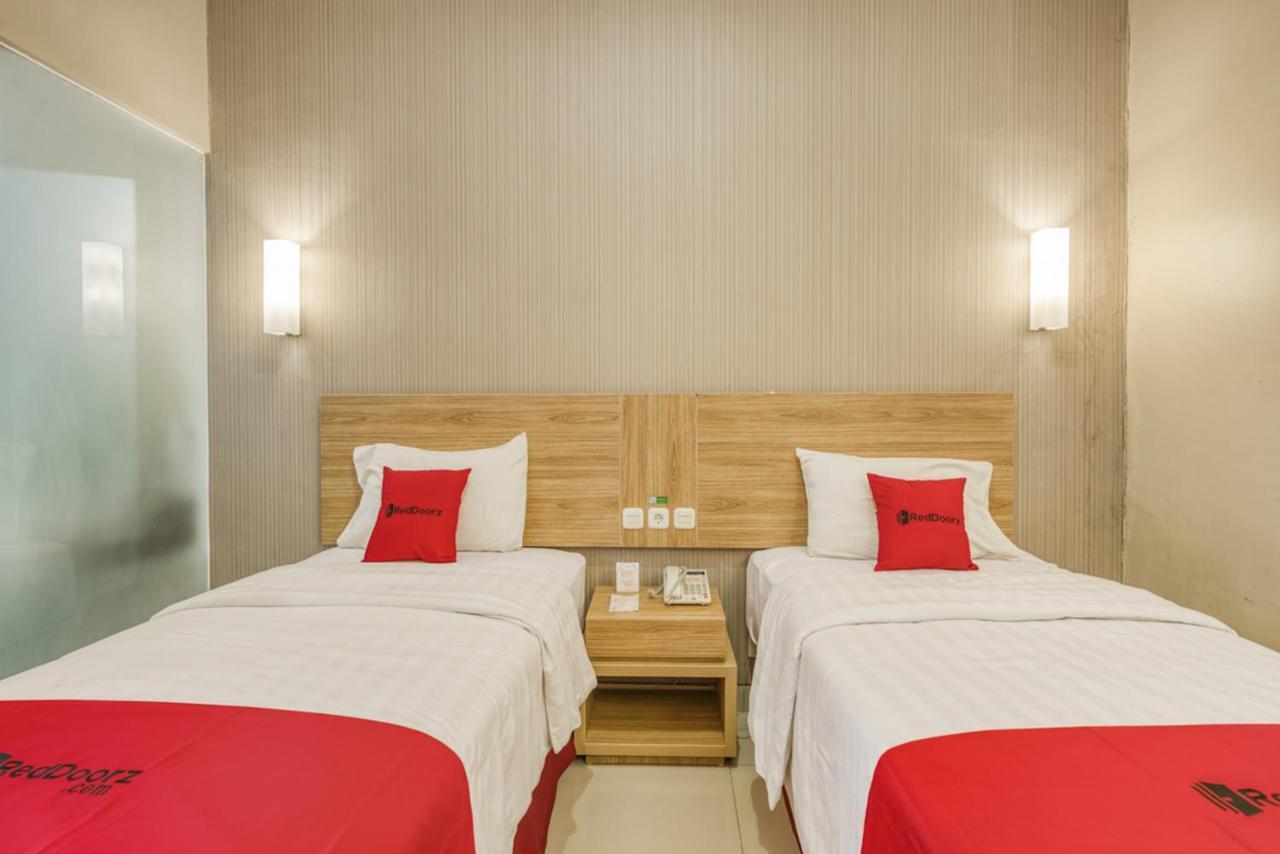 Reddoorz Syariah Near Terminal 1 Juanda Airport Hotel Surabaya Ngoại thất bức ảnh